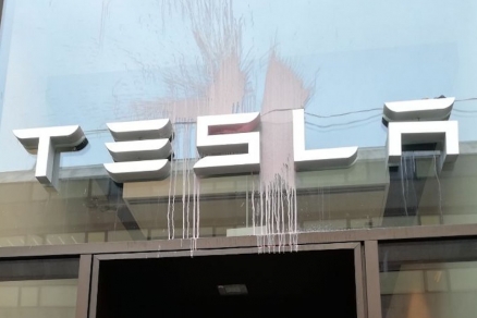 Aktion gegen Tesla in Berlin Aktion gegen Tesla in Berlin
